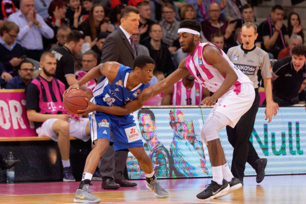 发球和灵活 发球和灵活